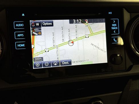 Used 2018 Toyota Tacoma TRD Off-Road image 27