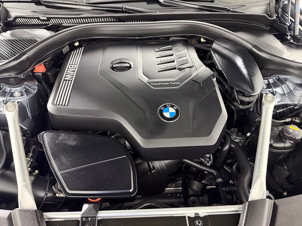 Used 2021 BMW 530i w/ Convenience Package RWD image 24