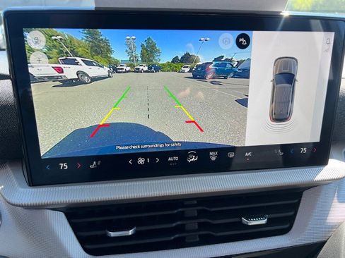 Certified 2025 Ford Explorer Active image 14