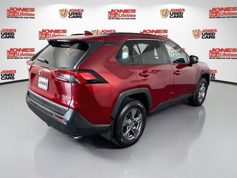 Certified 2022 Toyota RAV4 XLE AWD/4WD image 15