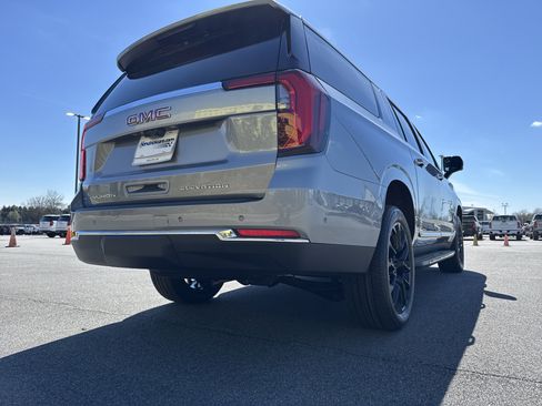 New 2026 GMC Yukon XL Elevation w/ Elevation Premium Package AWD/4WD image 10