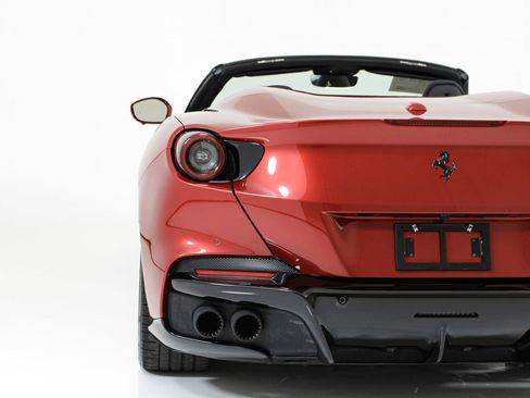 Certified 2023 Ferrari Portofino M RWD image 24