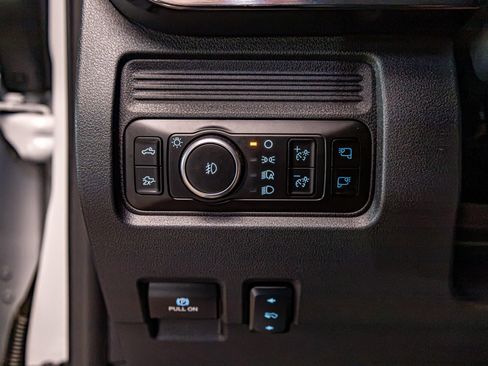 Used 2026 Ford F250 Lariat AWD/4WD image 18
