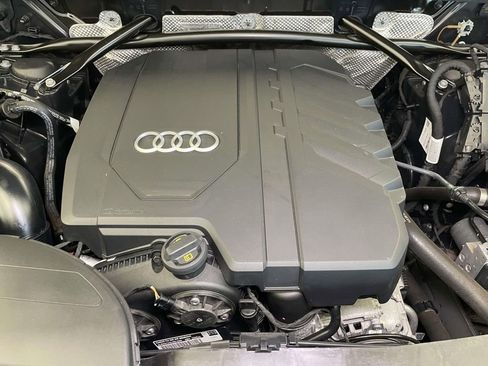 Used 2023 Audi Q5 2.0T Premium w/ Convenience Package AWD/4WD image 24