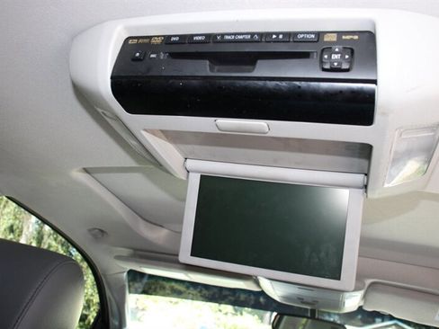Used 2010 Toyota Sequoia Platinum AWD/4WD image 11