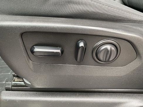 Used 2020 Chevrolet Silverado 1500 LT w/ All-Star Edition image 15