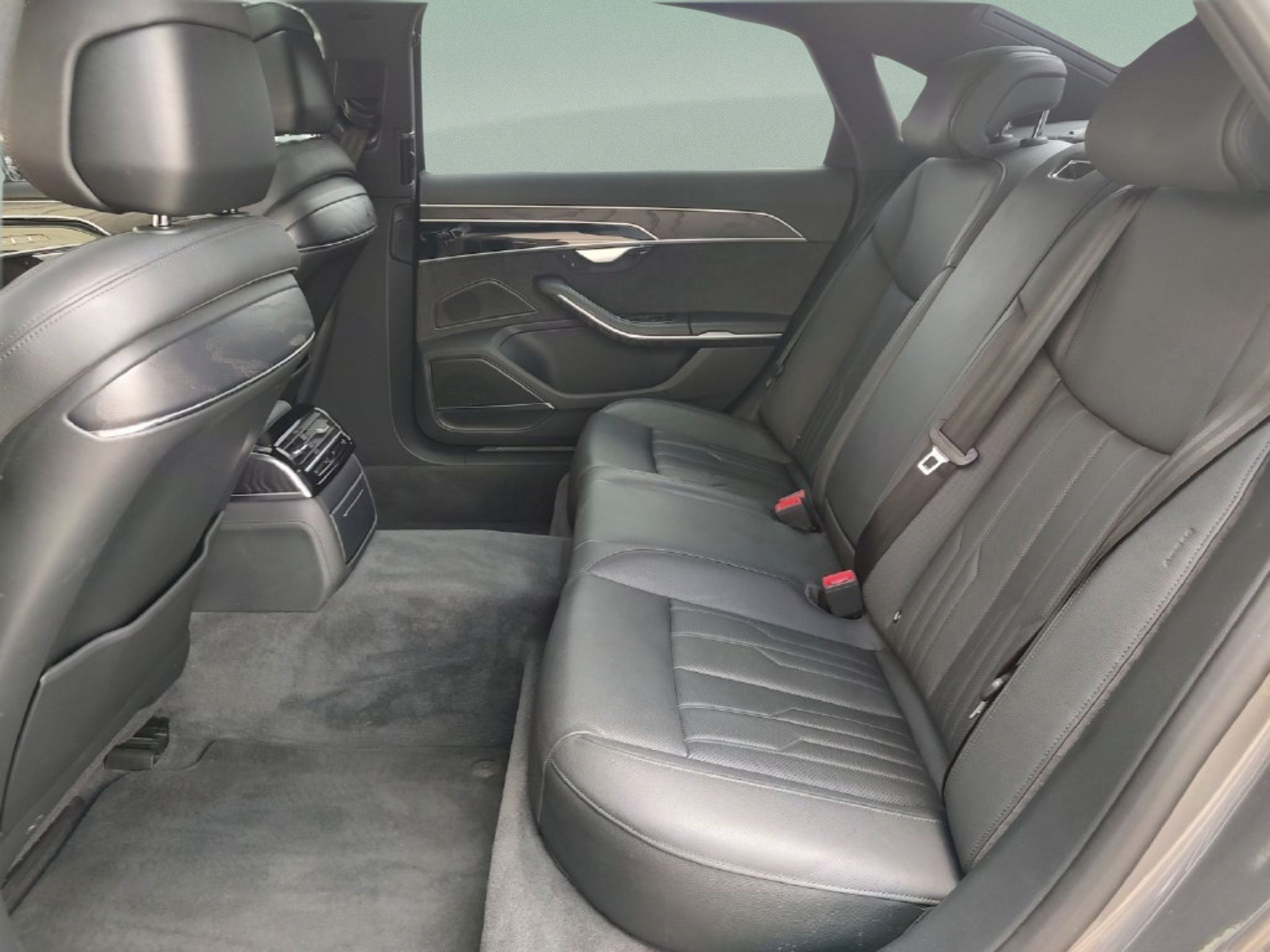 Used 2020 Audi A8 L 4.0T w/ Executive Package AWD/4WD image 29