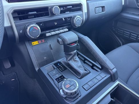 Used 2024 Toyota Tacoma TRD Off-Road w/ TRD Off Road Upgrade Package image 17