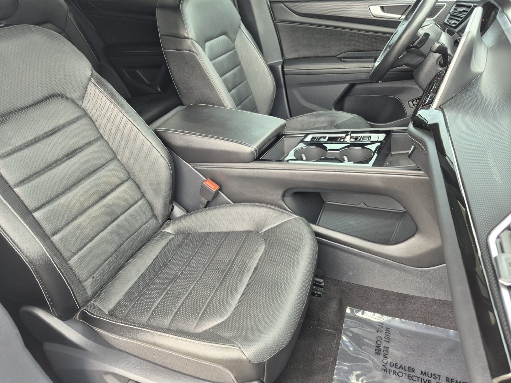 Used 2024 Volkswagen Atlas Cross Sport SEL R-Line AWD/4WD image 16