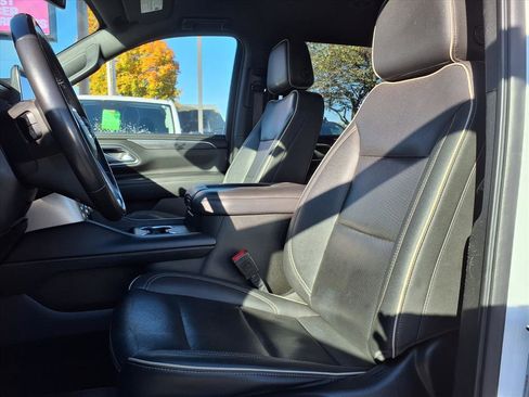 Used 2022 GMC Yukon XL SLT image 6