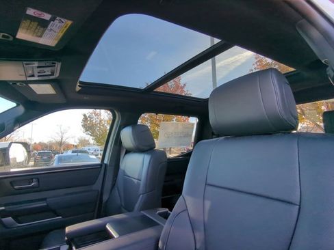 New 2026 Toyota Tundra Platinum image 8