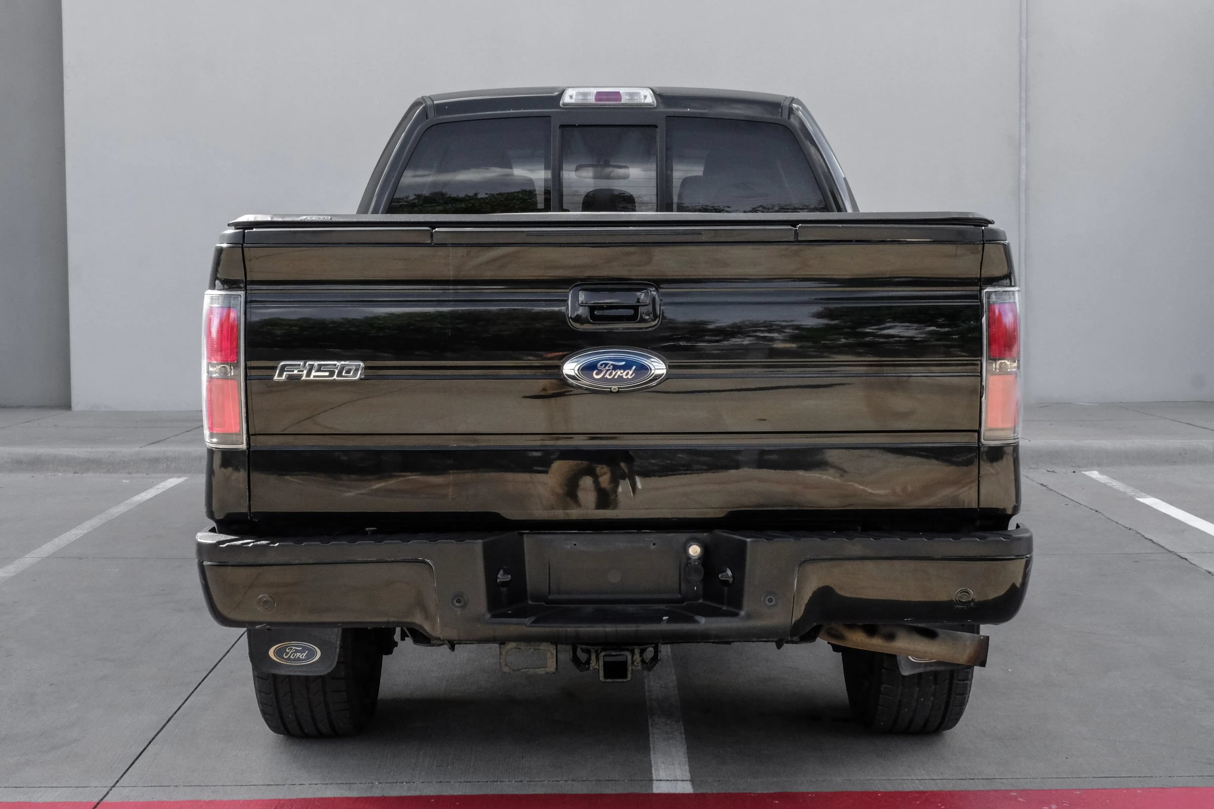 Used 2014 Ford F150 FX4 w/ Equipment Group 402A Luxury AWD/4WD image 11