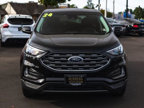 Used 2024 Ford Edge Titanium image 5