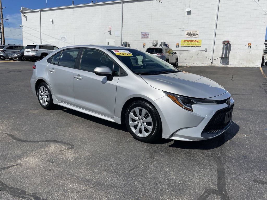 Used 2020 Toyota Corolla LE FWD image 5