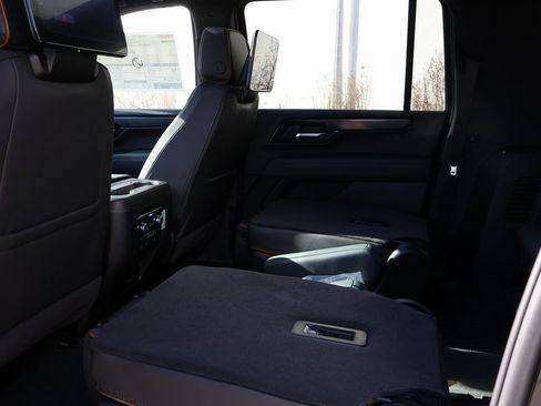 New 2026 GMC Yukon XL AT4 w/ AT4 Premium Plus Package image 22