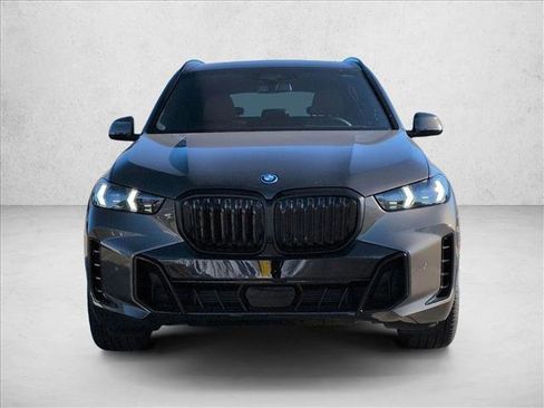 New 2026 BMW X5 xDrive50e image 6