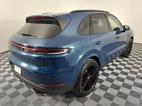 Certified 2026 Porsche Cayenne E-Hybrid AWD/4WD image 10