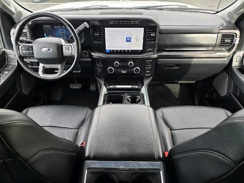 Used 2023 Ford F250 Lariat w/ FX4 Off-Road Package AWD/4WD image 11
