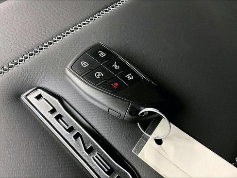 New 2026 GMC Yukon XL Denali w/ Denali Reserve Package AWD/4WD image 22