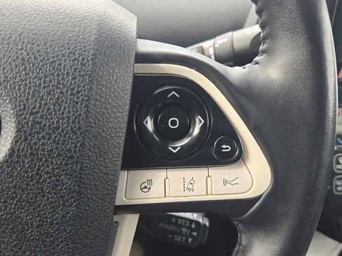Used 2019 Toyota Prius Prime Advanced image 19