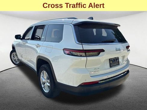 Used 2023 Jeep Grand Cherokee L Laredo w/ Luxury Tech Group I AWD/4WD image 10