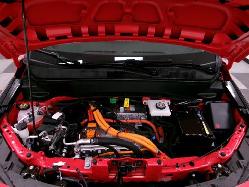New 2027 Chevrolet Bolt RS w/ Technology Package FWD image 18