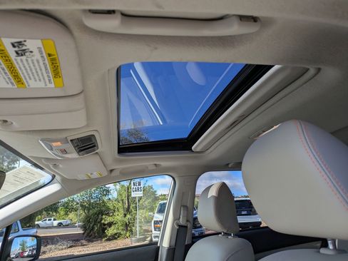 Used 2017 Subaru Crosstrek 2.0i Limited AWD/4WD image 16