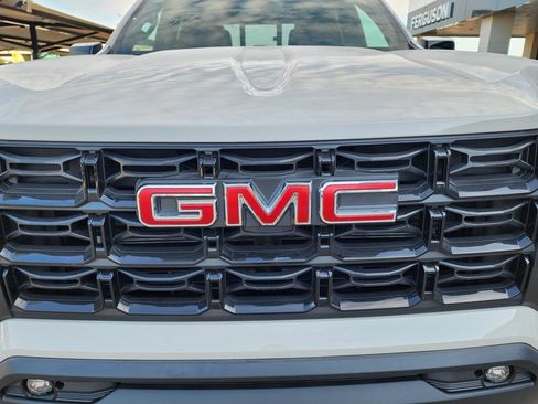 New 2026 GMC Canyon Elevation w/ Convenience Package image 10