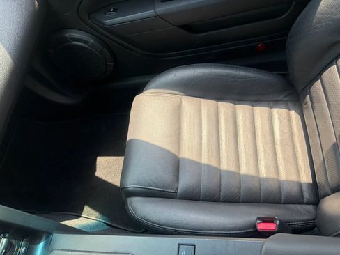 Used 2009 Ford Mustang GT RWD image 37