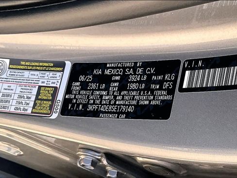 Used 2025 Kia K4 LXS image 33