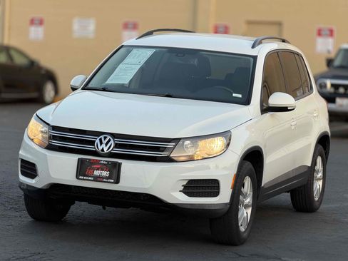 Used 2016 Volkswagen Tiguan S FWD image 3