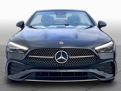 Used 2025 Mercedes-Benz CLE 300 4MATIC Cabriolet image 4