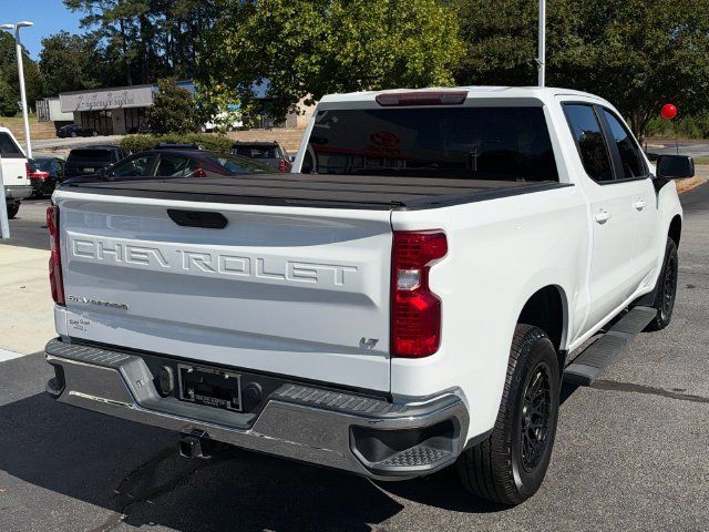 Used 2021 Chevrolet Silverado 1500 LT RWD image 3