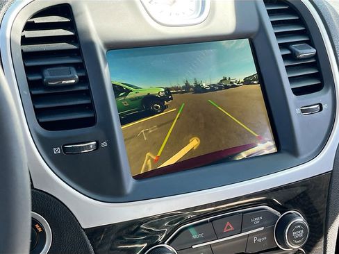 Certified 2023 Chrysler 300 Touring L w/ Comfort Group image 13