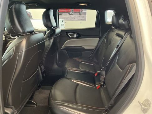 Used 2023 Jeep Compass Limited image 11