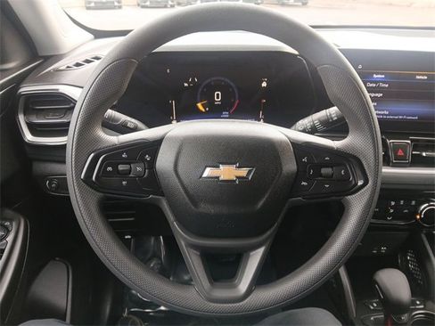 Used 2025 Chevrolet TrailBlazer LT image 14