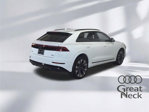Used 2025 Audi Q8 Premium Plus w/ Premium Plus Package AWD/4WD image 9