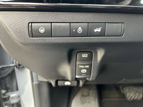 Used 2025 Nissan Murano SL AWD/4WD image 15