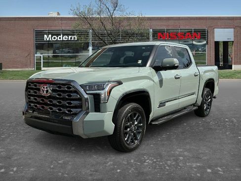 Used 2025 Toyota Tundra Platinum AWD/4WD image 1