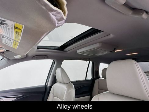 Used 2019 Honda Pilot Touring image 23