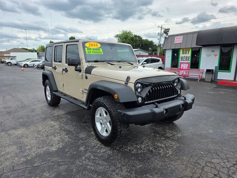 Used 2016 Jeep Wrangler Unlimited Sport w/ Quick Order Package 24S AWD/4WD image 6
