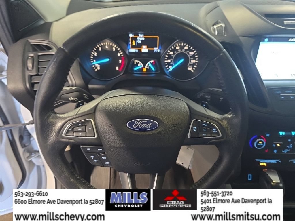 Used 2017 Ford Escape SE w/ SE Leather Comfort Package FWD image 9