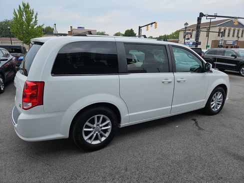 Used 2019 Dodge Grand Caravan SXT FWD image 7