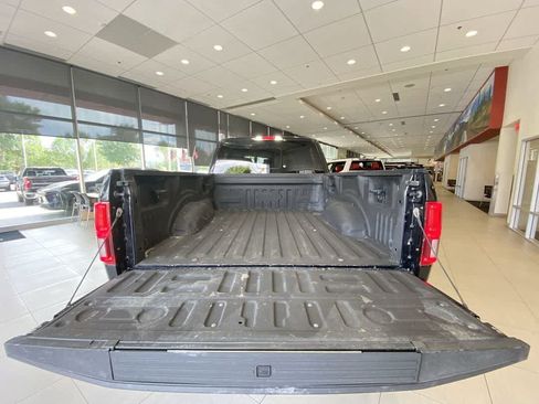 Used 2018 Ford F150 Lariat w/ Equipment Group 502A Luxury AWD/4WD image 25