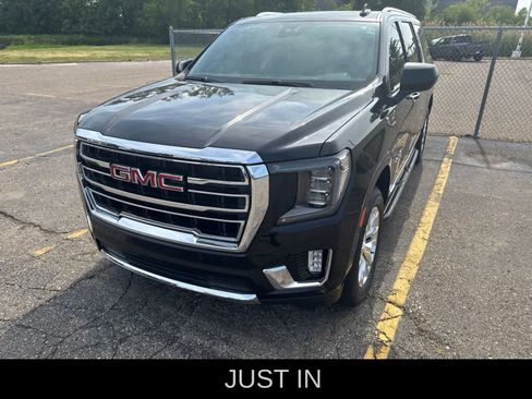 Used 2023 GMC Yukon XL SLT AWD/4WD image 1