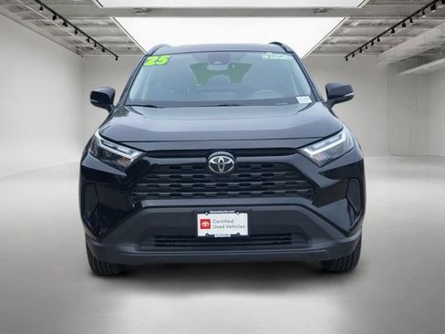 Used 2025 Toyota RAV4 XLE FWD image 9