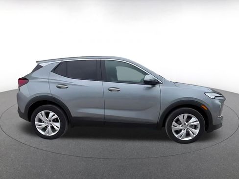 Used 2025 Buick Encore GX Preferred FWD image 16