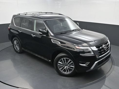 Used 2023 Nissan Armada SL w/ Captain's Chairs Package RWD image 35