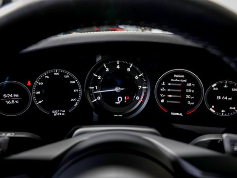 Used 2020 Porsche 911 Carrera S image 11