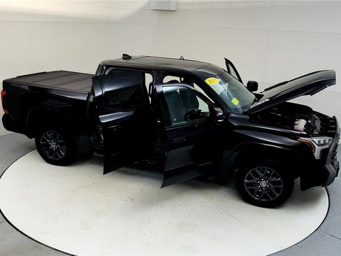 Used 2023 Toyota Tundra Platinum image 24